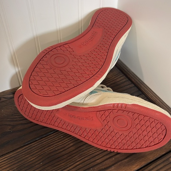 Reebok Club C Limited Edition Vote 2020- 500 Pairs Made Men's Sneakers - Picture 8 of 8